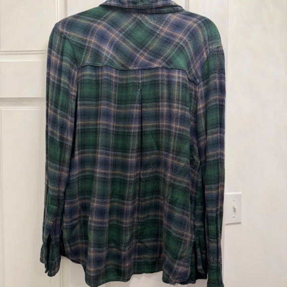 Oversized Flannel - Picture 2 of 3